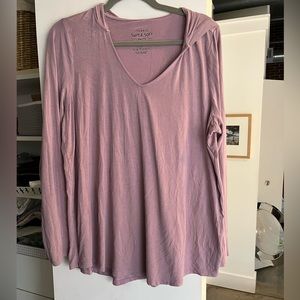 Hoodie t-shirt, long sleeve, super soft.